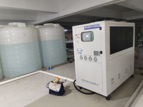 电镀厂风冷式冷水机安装实例